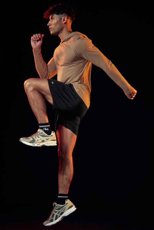 moški jedrni tekač s kapuco Alo Yoga vrhovi gramoz X862Z1539