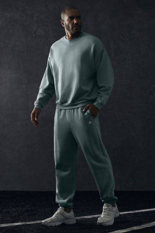 moški accolade pulover z okroglim izrezom in komplet trenirke accolade Alo Yoga vrhovi kozmično siva X862Z1619